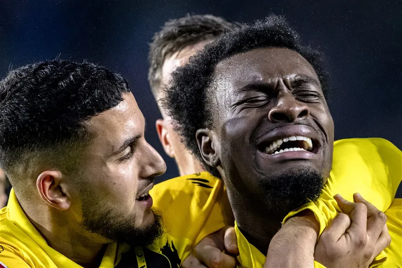 download 119812 s1000x1000