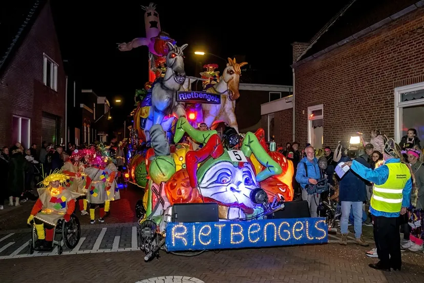 download 122599 s1000x1000