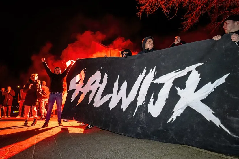 download 125017 s1000x1000