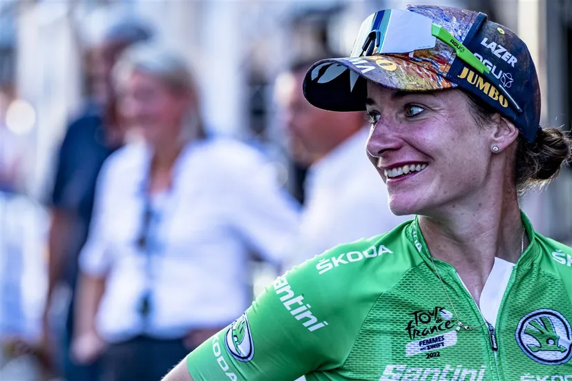 download 97602 s1000x1000