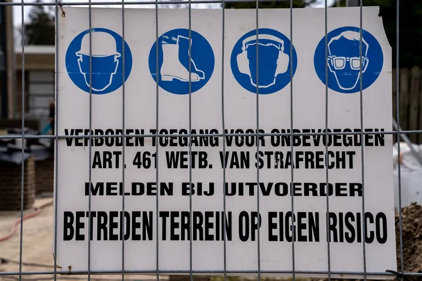 download scaled 1000x1000 26087