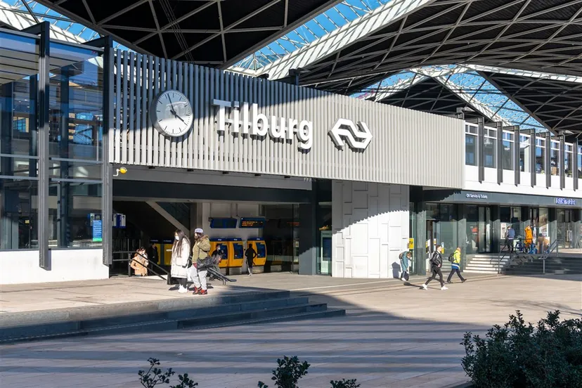 download scaled 1000x1000 38052