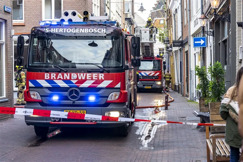 download scaled 1000x1000 84142