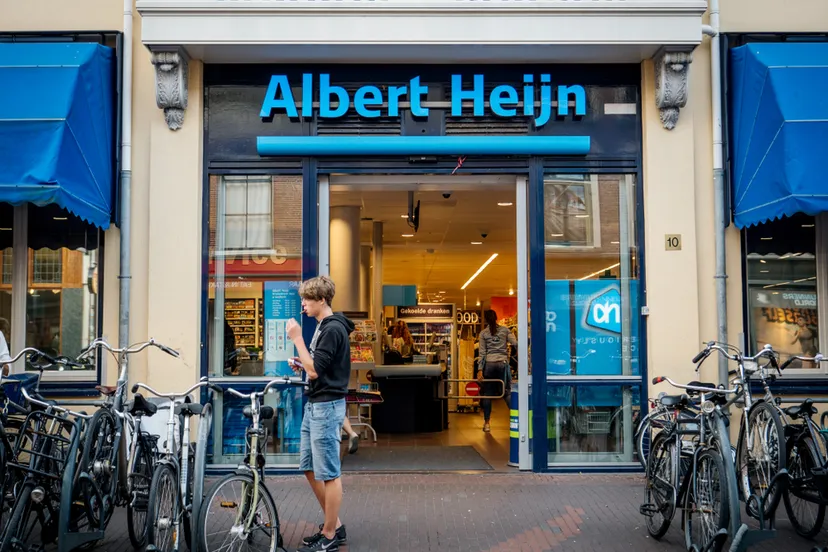 shutterstock 1433023511