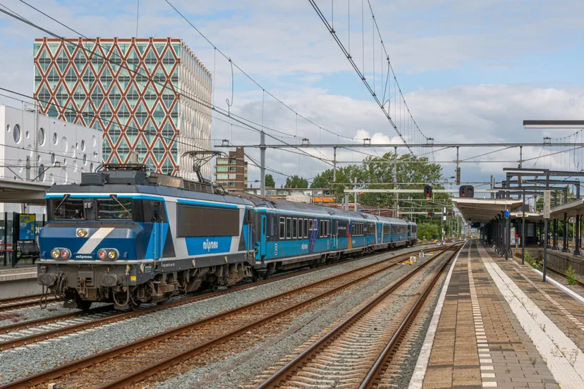 48223105812 9e0516d24a k 1320x743