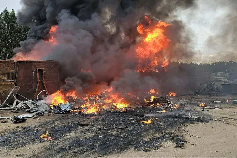 Brand_autosloperij_Dongen_Politie