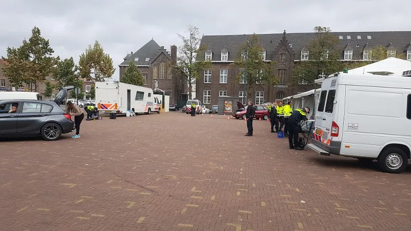 controle politie belastingdienst breda