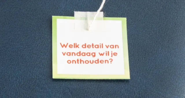 theezakje labeltje bewerkt column detail uitvaart rijen