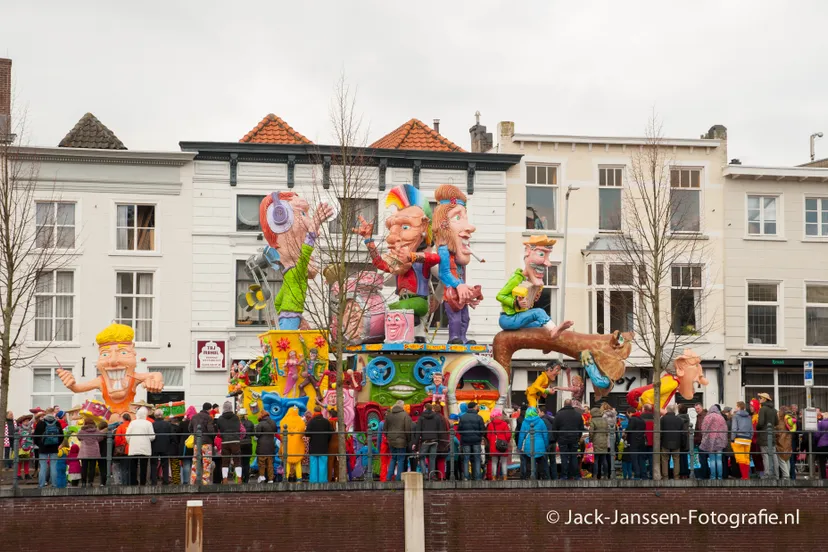 carnaval 2016 groteoptocht 6 maart 32 van 33