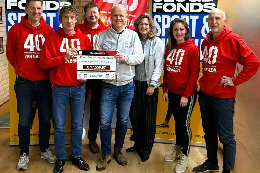 40 van Breda cheque Jeugdfonds