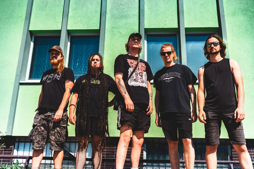 Bandfoto - Deafened to Death