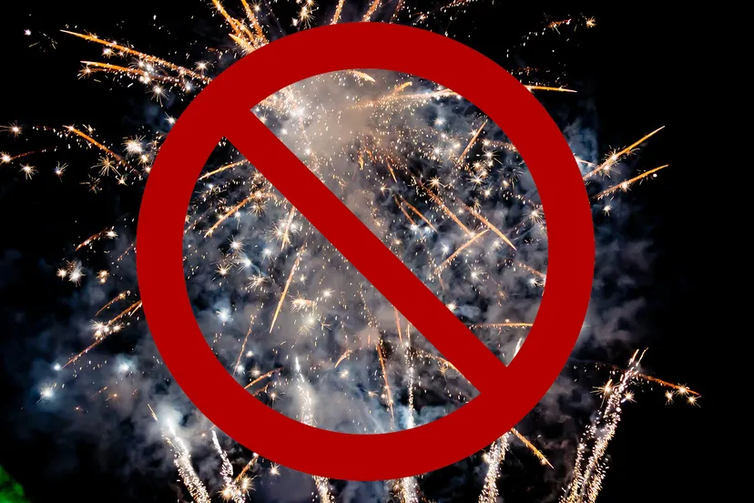 fireworks 1712688 1280