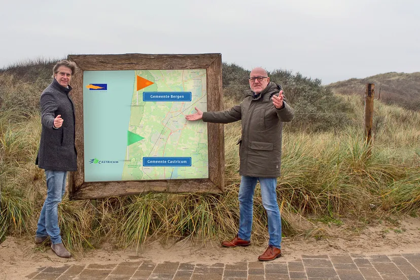 stefan weijman creatief directeur reclame aan de kust en ger welbers directeur alkmaar marketing blij met het winnen van deze mooie opdracht