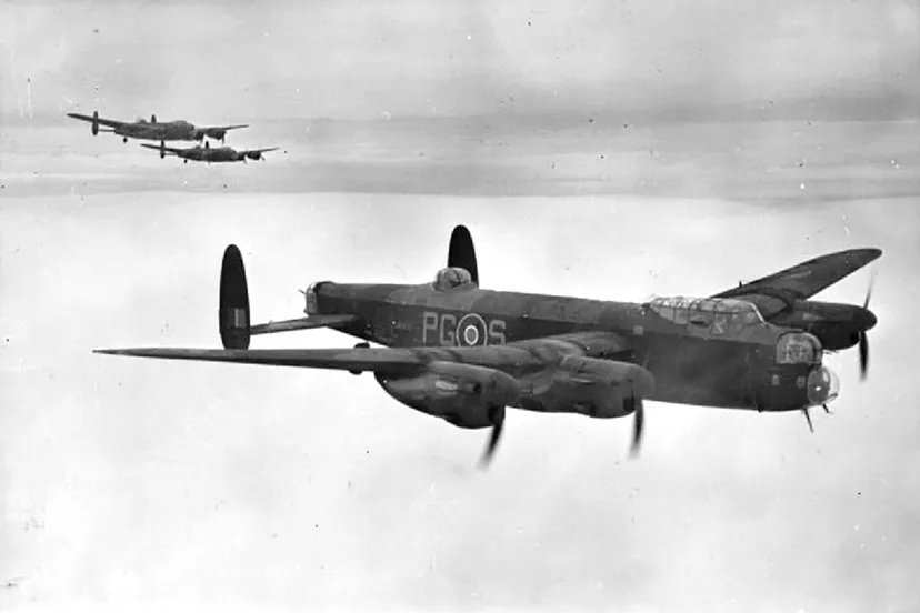 aircraft of the royal air force 1939 1945 avro 683 lancaster ch12352 aecb8c kopie