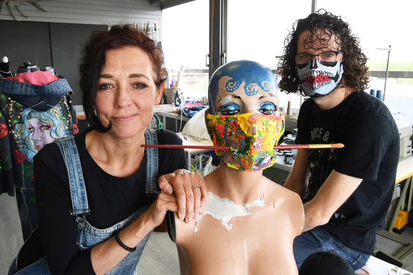 20200606 tilburg mondkapjes tt jst8588