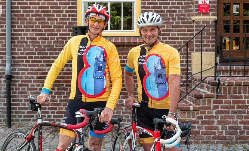 20210314 wielerkleding avc