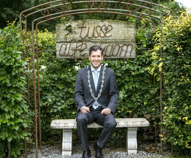 csm tussen alphen en chaam ambtsketen bijgesneden 73decca92d