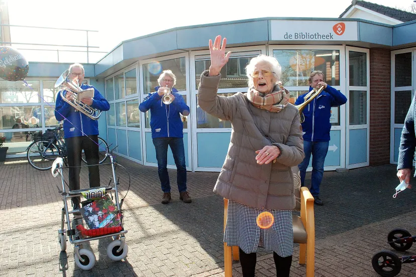 an van tiel 100 jaar 13