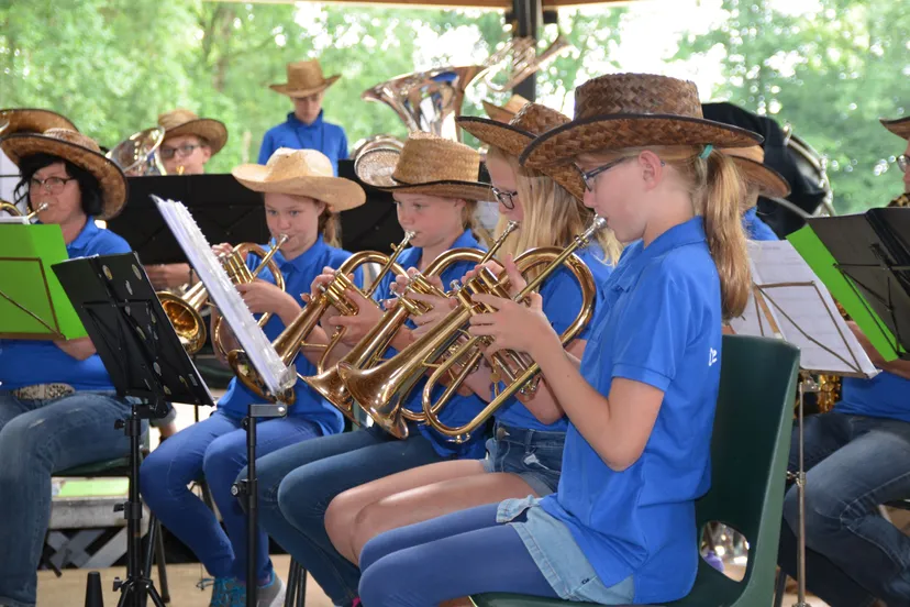bergklanken in galop foto