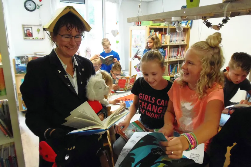 boekenzoeker stella leenders