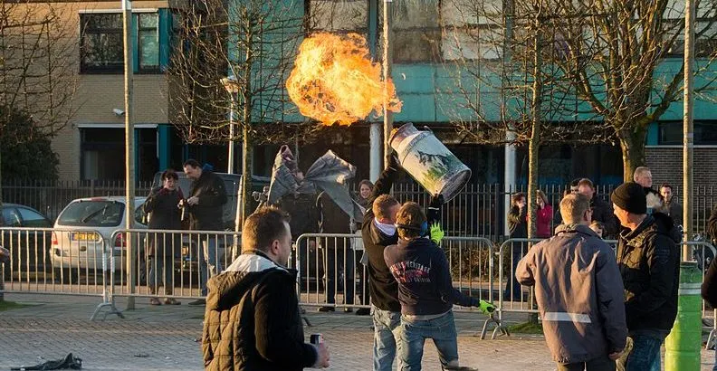 carbidbus1 e1475011486843