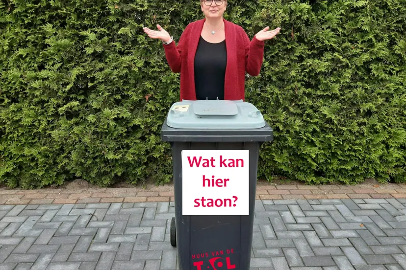 drenthe kreet veur op de container huus van de taol drents