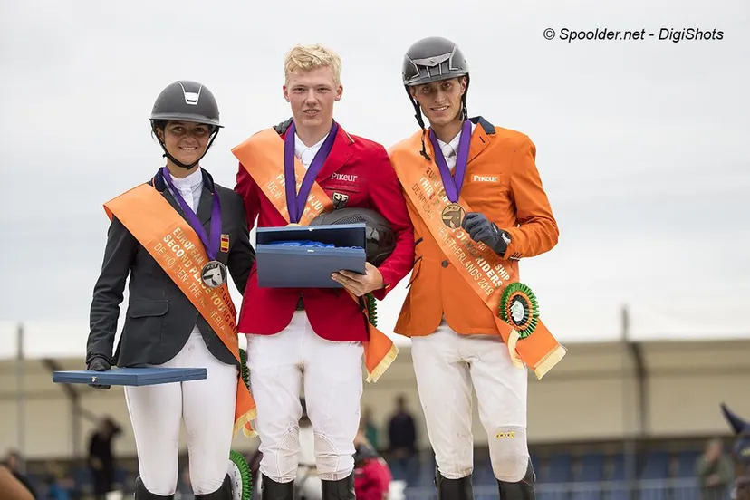 ek zondag paloma barcelo philipp schulze topphoff lars kersten yr ec 002