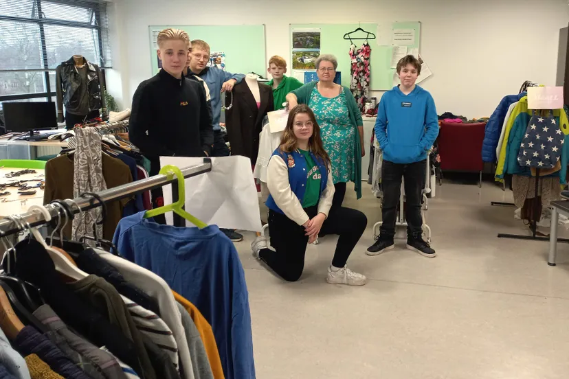 hoogeveen wolfsbos kledingmarkt isk 181223