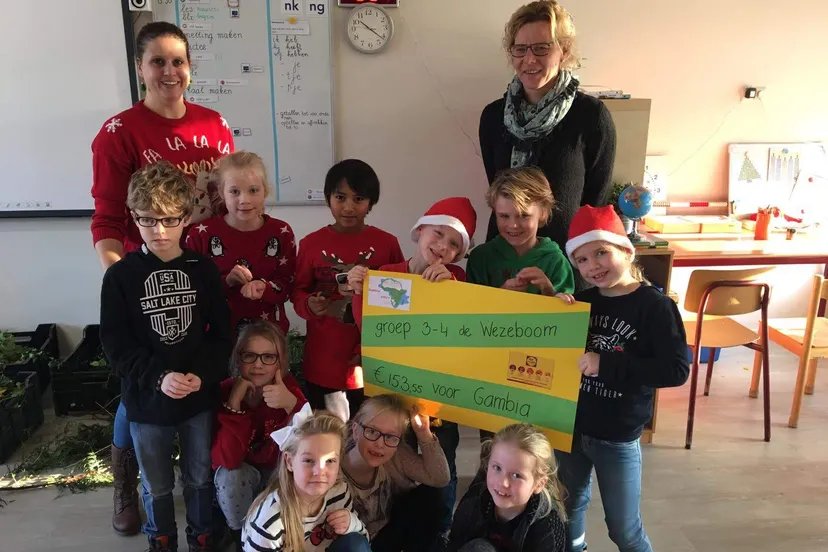 krantenartikel lege flessen actie foto 002