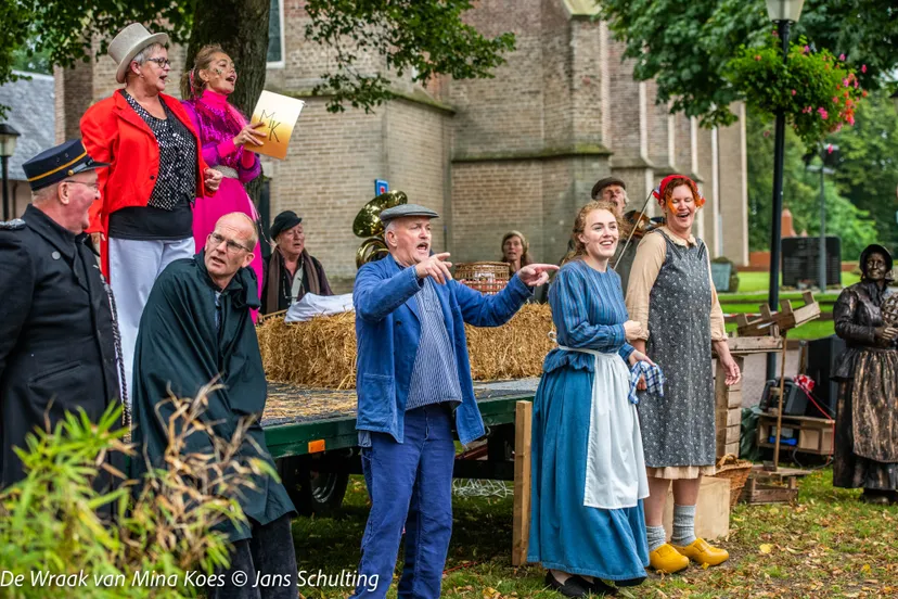 mina koes in ruinen6