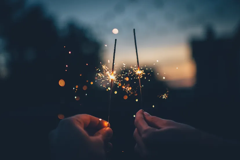 pixabay sterretjes vuurwerk dark 1845065 1920