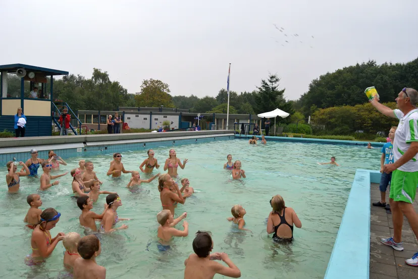 pn07092013zwembadruinen2