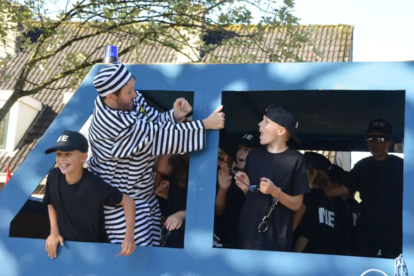 pn08092018 optocht ruinerwold9