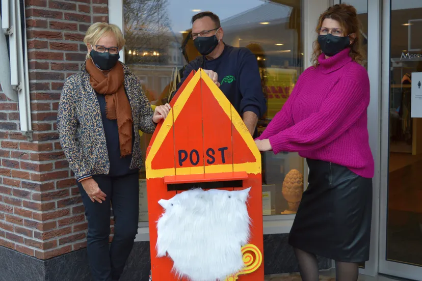 pn10112020 sinterklaaspostbus zuidwolde