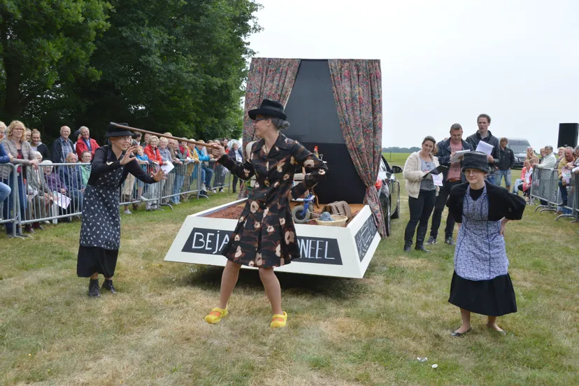 pn11062016 optocht ansen3