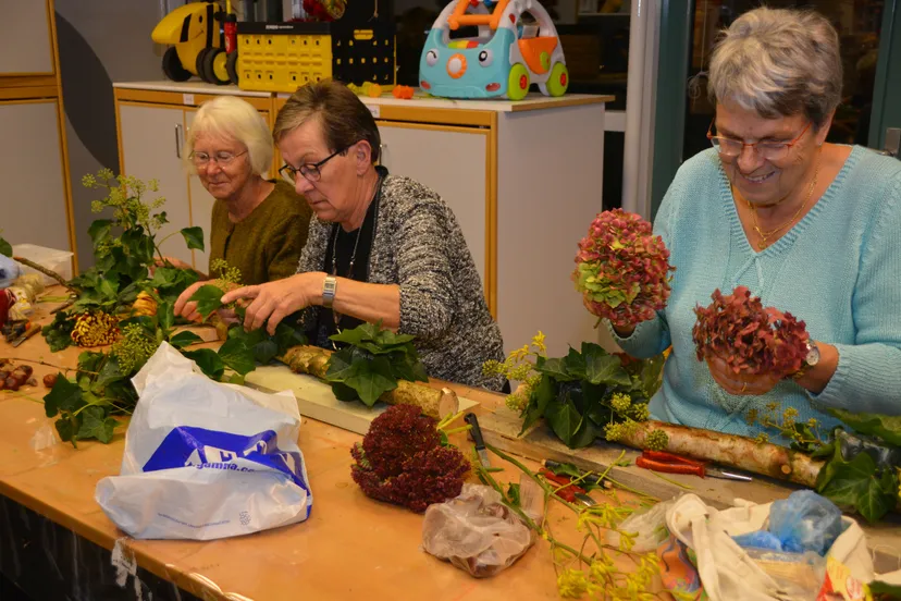 pn15102019 bloemschikken vrouwen van nu zuidwolde1