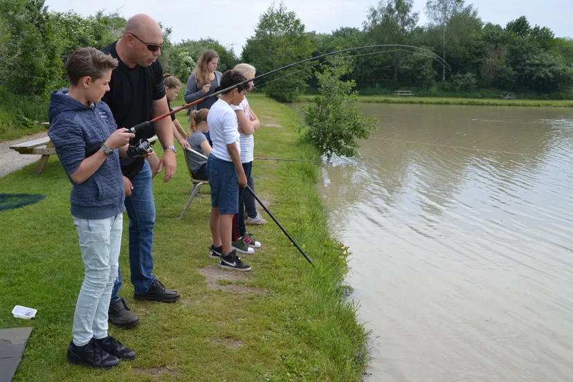 pn16052018 vissen woldstek rozebottel2
