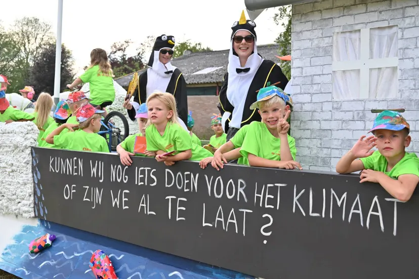 pn16062022 koekange optocht24