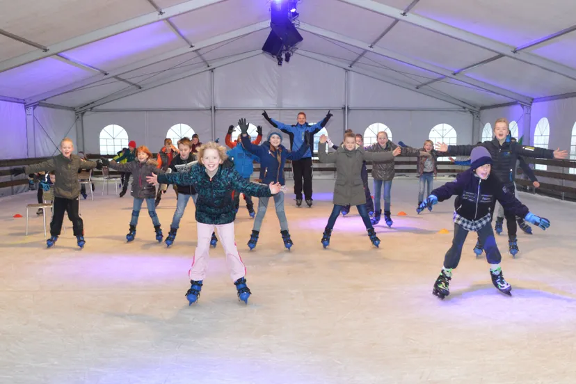 pn18122015 schaatsbaan echten4