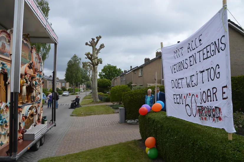 pn20052020 echtpaarsteenbergen bos 60 jr1