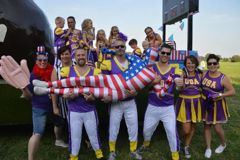 pn22082019 optocht alteveer13