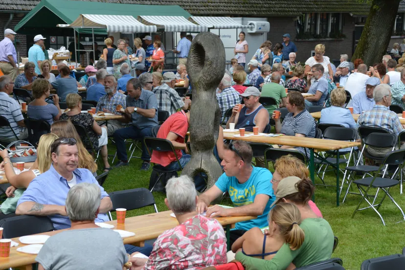 pn27072016 boerderijenfietstocht zuidwolde1