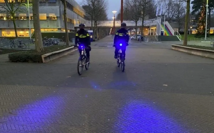politie blauw licht fiets