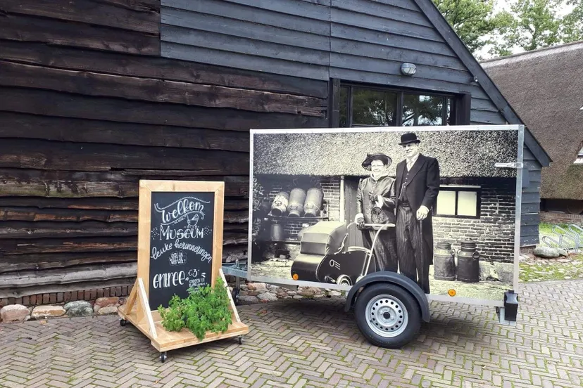 poppenmuseum aanhanger3