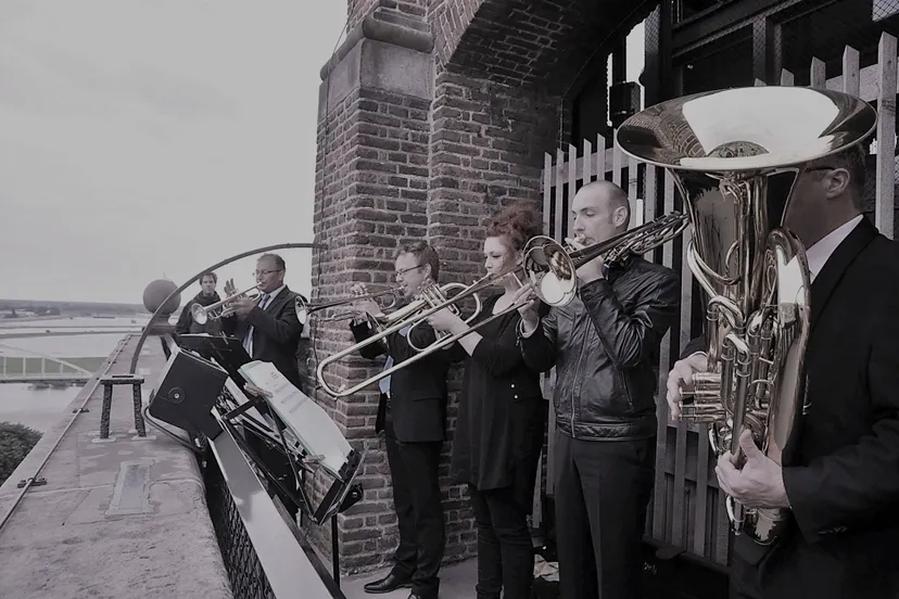 ruinen q brassjubilea foto buiten