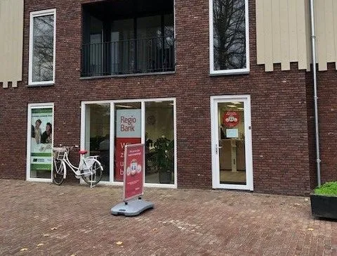 ruinen regiobank foto kantoorpand brink 41b