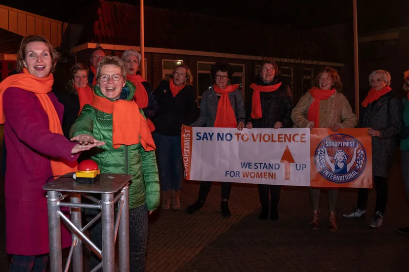 soroptimisten druk op de knop