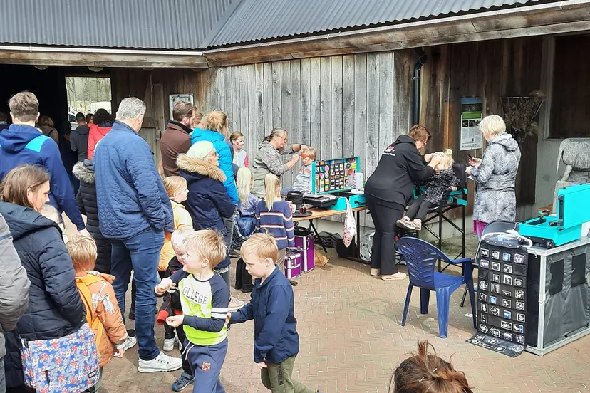 uffelte vogelfestival schmincken