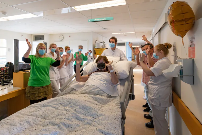 uitzwaaien mevrouw westra in oudbouw scaled