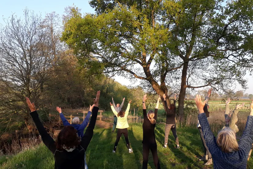yoga in het reestdal foto wildplukster olga 002